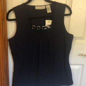 Ladies no sleeve blouse -